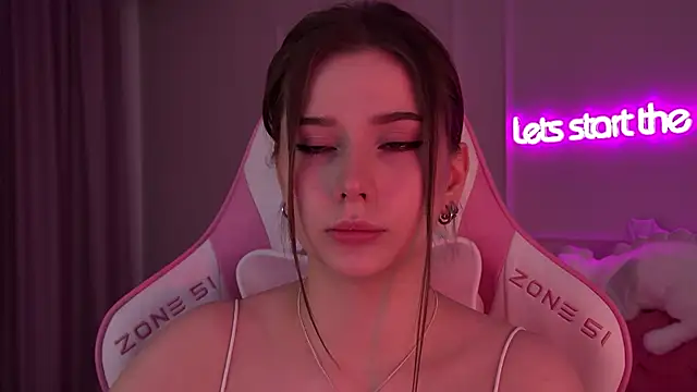 DianaVert online show from February 6, 2025, 10:00 pm