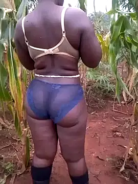 Sherry she online show from December 18, 2025, 3:45 am