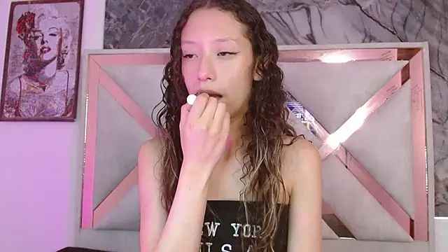 abbycutecs online show from September 25, 2025, 2:10 pm