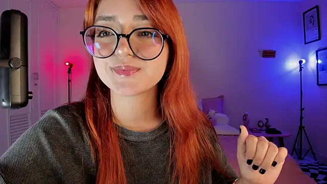 SweetJennaa online show from February 1, 2025, 4:35 am