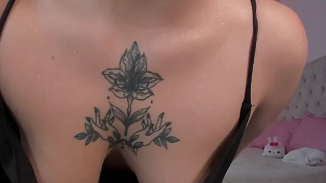 SweetJennaa online show from October 22, 2025, 6:40 pm