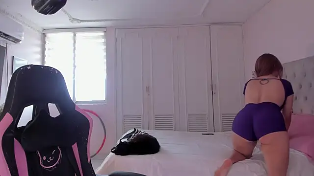 SweetJennaa online show from October 24, 2025, 6:26 pm