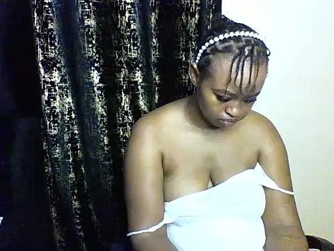 Candii wet  online show from September 17, 2025, 11:39 pm