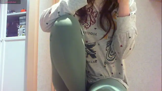 Snapshot of khu_yam chatting on March 2, 2025, 9:11 pm khu yam online show from March 2, 2025, 9:11 pm