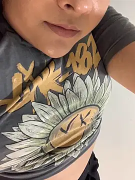 NayraLima0309 online show from March 12, 2026, 10:05 pm