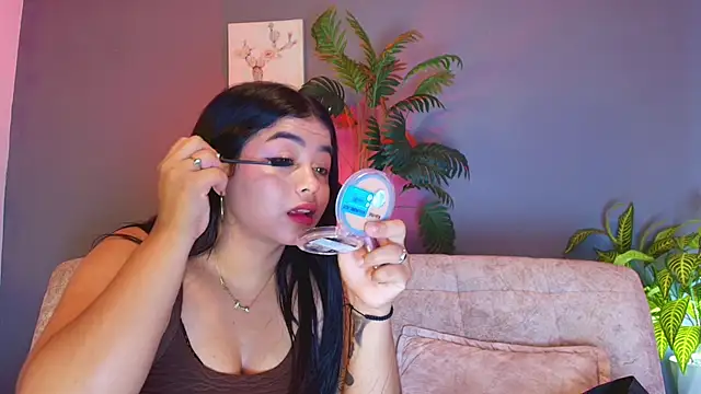 Snapshot of jade_brunnette chatting on May 27, 2026, 8:17 pm jade brunnette online show from May 27, 2026, 8:17 pm