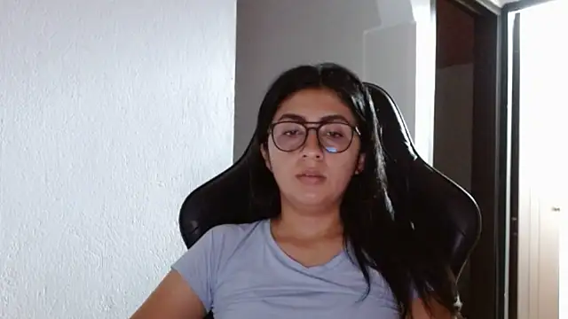 Snapshot of danna_peterson1 chatting on January 31, 2025, 9:48 pm danna peterson1 online show from January 31, 2025, 9:48 pm