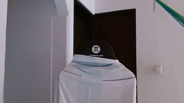 Snapshot of danna_peterson1 chatting on February 16, 2025, 2:10 pm danna peterson1 online show from February 16, 2025, 2:10 pm