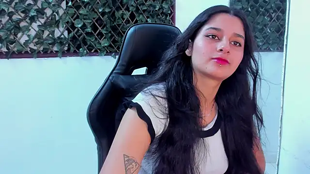 Megan Whitte online show from January 18, 2025, 2:58 am