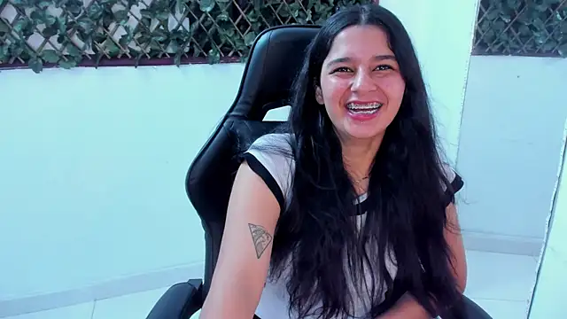 Megan Whitte online show from January 18, 2025, 9:13 am