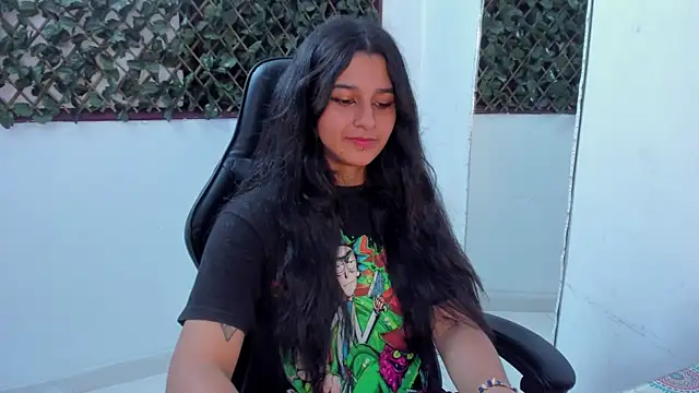 Megan Whitte online show from January 27, 2025, 9:44 am