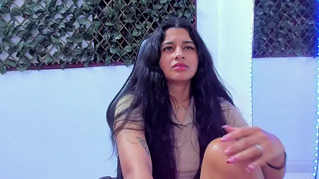 Megan Whitte online show from February 11, 2025, 3:08 am