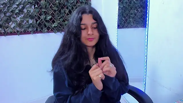 Megan Whitte online show from February 18, 2025, 6:37 am