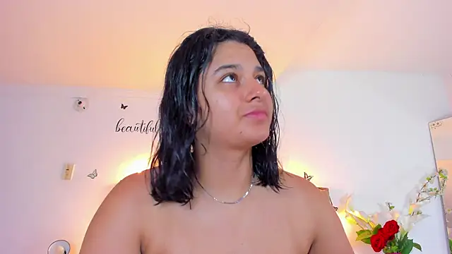 Megan Whitte online show from September 12, 2025, 1:28 am