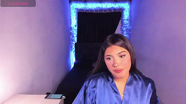 Mariana Hasper  online show from February 13, 2025, 12:02 am