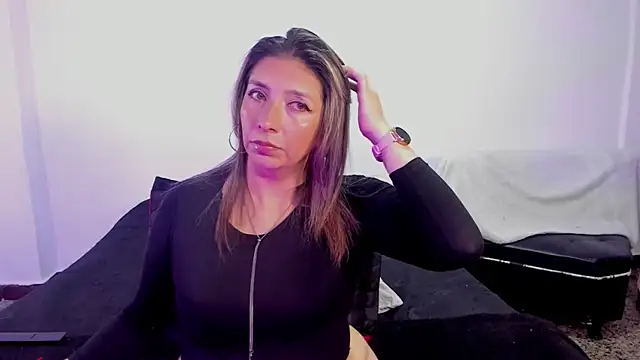 MichelleManson online show from September 23, 2025, 9:23 am