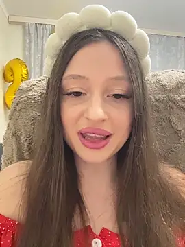 Kimsweet7 online show from March 21, 2026, 6:33 pm