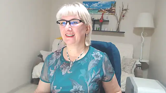 FleurMays online show from December 4, 2024, 12:03 pm