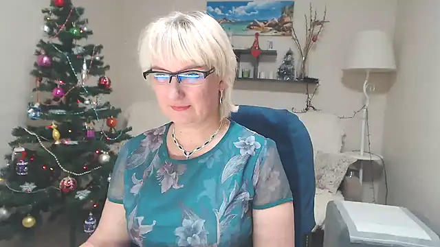 FleurMays online show from December 20, 2024, 9:21 am