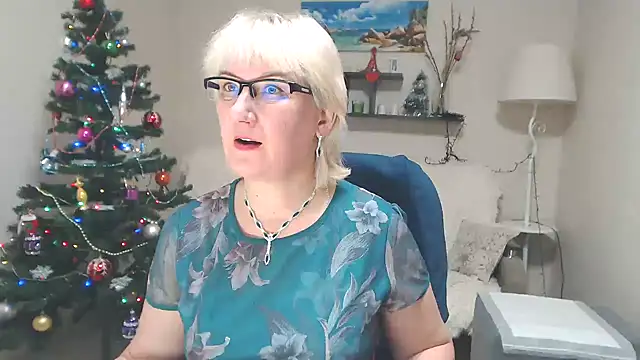 FleurMays online show from December 20, 2024, 12:27 pm