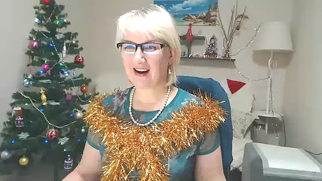 FleurMays online show from December 24, 2024, 5:49 am