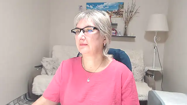 FleurMays online show from October 29, 2025, 3:42 am