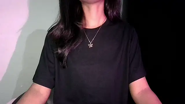 glowybekwa online show from January 20, 2025, 7:46 pm