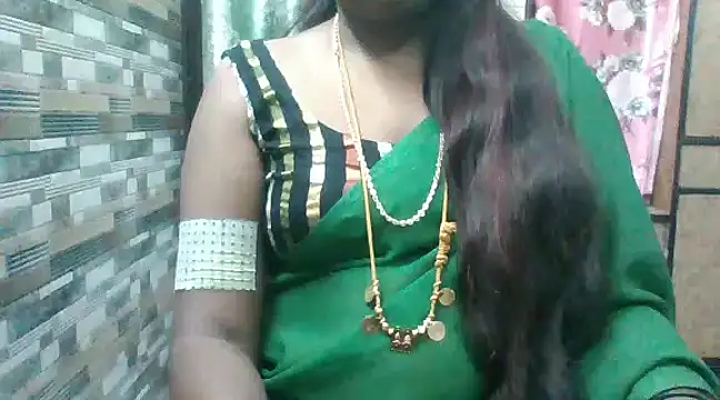 Hot akshara online show from December 3, 2024, 3:33 pm