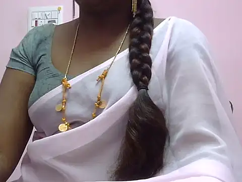 Hot akshara online show from January 16, 2026, 2:21 pm