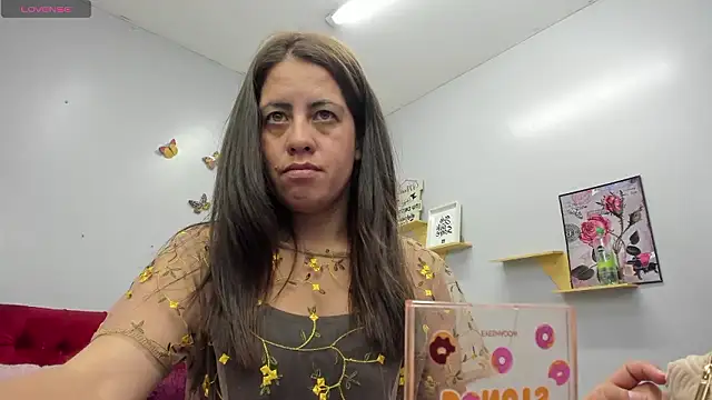 kathina giraldo online show from October 15, 2025, 12:49 pm