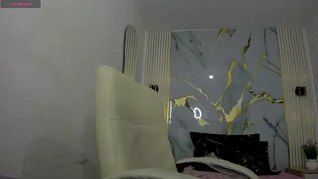 Snapshot of kathina_giraldo chatting on May 12, 2026, 12:35 pm kathina giraldo online show from May 12, 2026, 12:35 pm