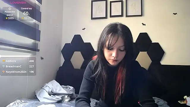 Maki Zein online show from December 4, 2024, 4:27 pm