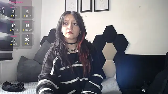Maki Zein online show from December 19, 2024, 2:24 pm