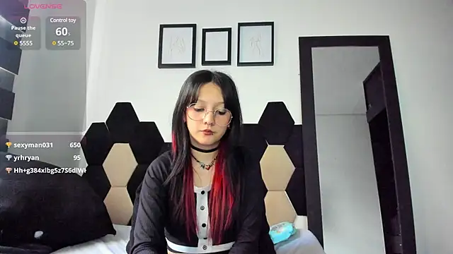Maki Zein online show from January 29, 2025, 6:28 pm