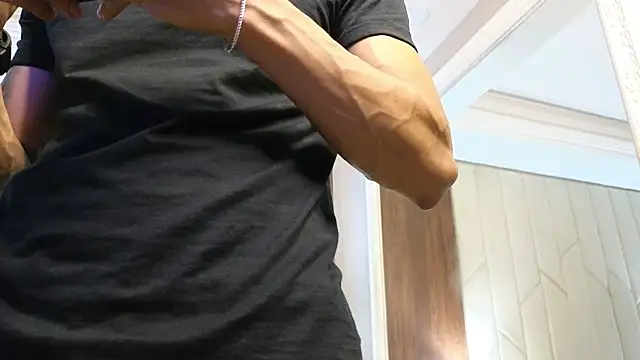 OliverBennet online show from March 11, 2025, 11:26 pm