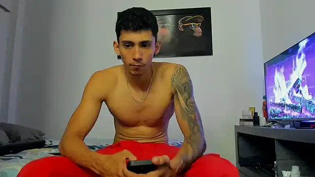 OliverBennet online show from September 22, 2025, 5:04 pm