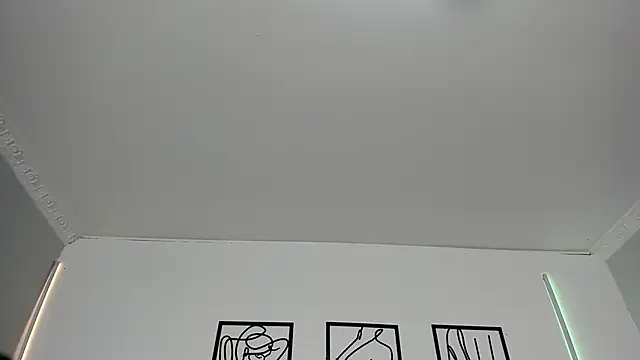 RubyPirsso18 online show from April 15, 2026, 9:26 pm