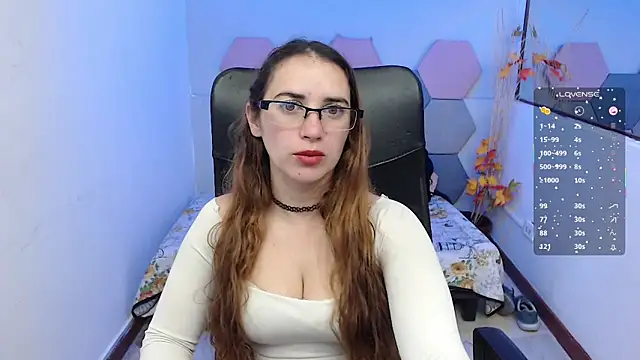 CharloteTaylor  online show from October 3, 2025, 4:31 am