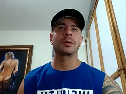 Snapshot of nicolay_74 chatting on December 4, 2024, 7:12 pm nicolay 74 online show from December 4, 2024, 7:12 pm