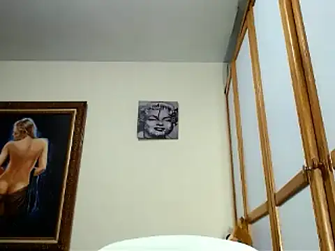 Snapshot of nicolay_74 chatting on January 15, 2025, 1:34 am nicolay 74 online show from January 15, 2025, 1:34 am