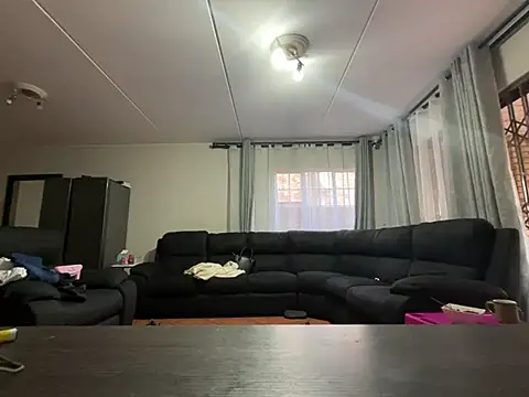 Snapshot of Dicktator16 chatting on February 17, 2026, 4:09 am Dicktator16 online show from February 17, 2026, 4:09 am