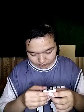 Thomgdee online show from March 3, 2025, 1:31 pm