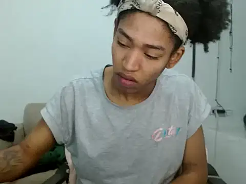 miriam775 online show from September 29, 2025, 11:15 am