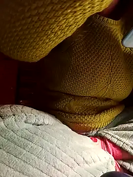 JasminePham online show from December 16, 2024, 9:52 pm