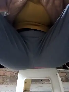 JasminePham online show from January 12, 2025, 8:46 am