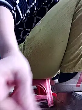 JasminePham online show from January 19, 2025, 9:33 am