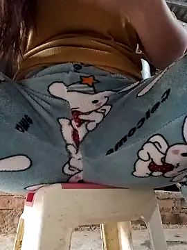 JasminePham online show from January 20, 2025, 7:25 am