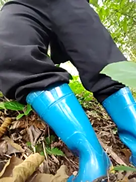 JasminePham online show from January 17, 2026, 1:10 am