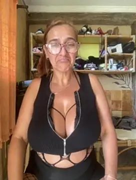 anastasia and jordan online show from February 26, 2025, 12:47 pm