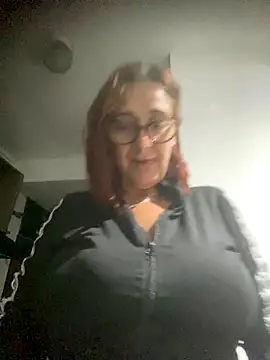 anastasia and jordan online show from October 5, 2025, 8:34 am